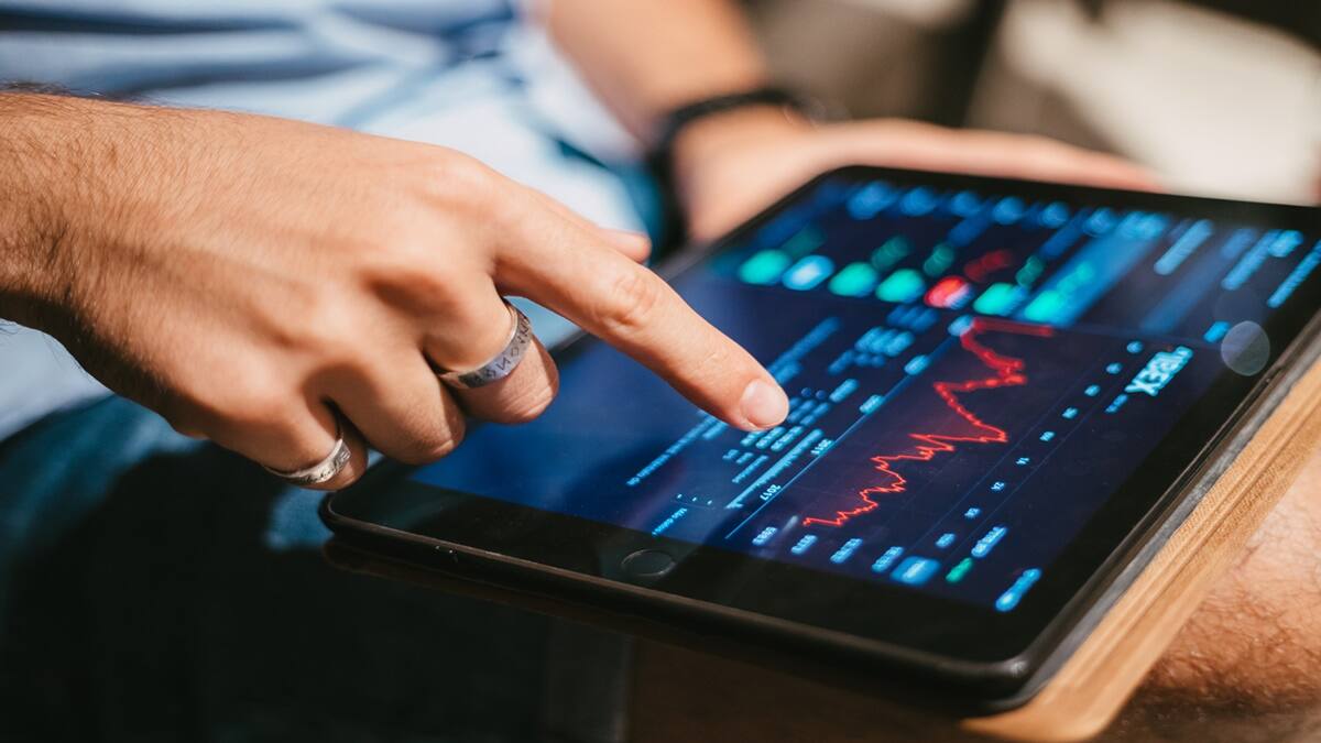 BPCL, Coal India, ABFRL, RailTel, L&T, Tech Mahindra, LIC, Sun Pharma, GAIL India, IOC stocks in focus