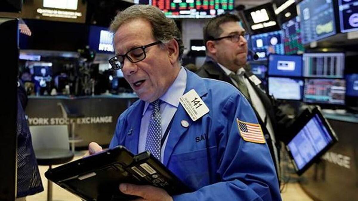 US Stocks: Nasdaq falls as megacaps drop ahead of earnings, Fed meet in focus