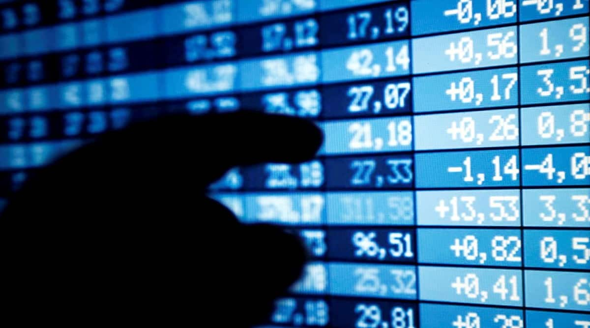 How interest rates guide your stocks, bonds investments; use yield curve to invest right, gain more, cut risk