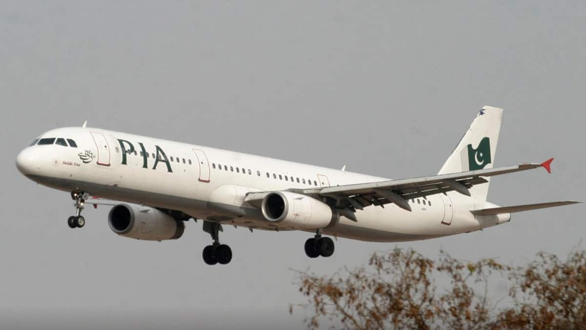 Pakistan International Airlines cancels 537 flights in 11 days! Is it on the brink of closure?