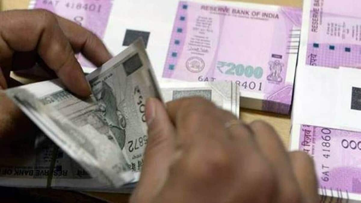 Rupee falls 20 paise to 81.37 against US dollar